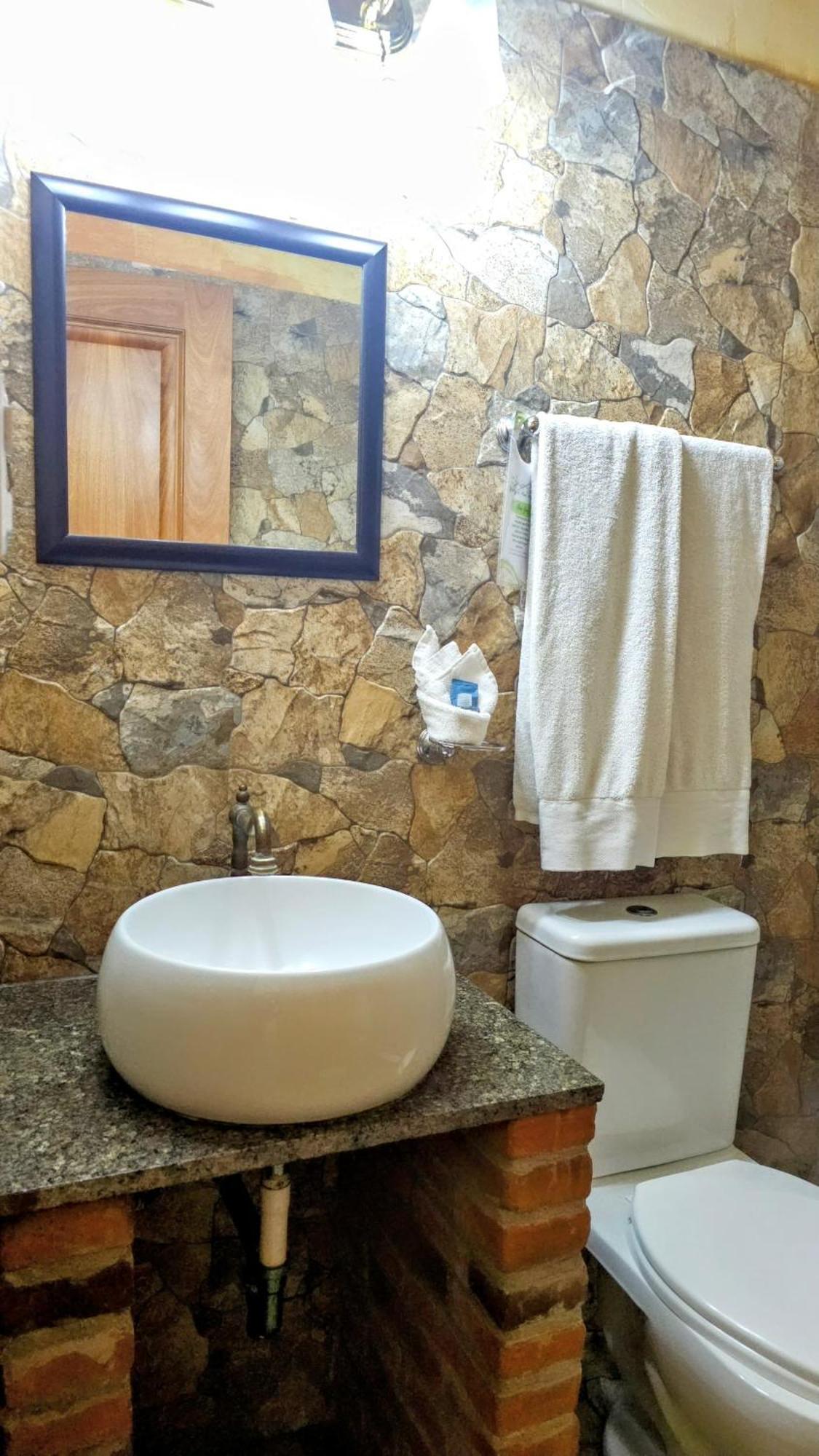 Antigua Inn Hotel Гватемала Экстерьер фото